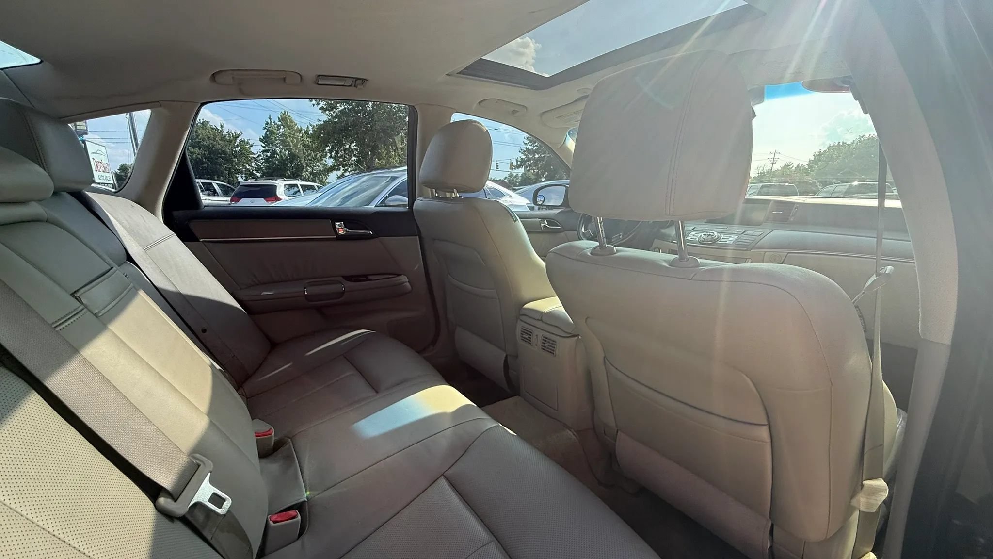 Used 2008 INFINITI M35 w/ Technology Pkg RWD image 12