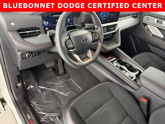 Used 2025 Ford Explorer ST RWD image 9
