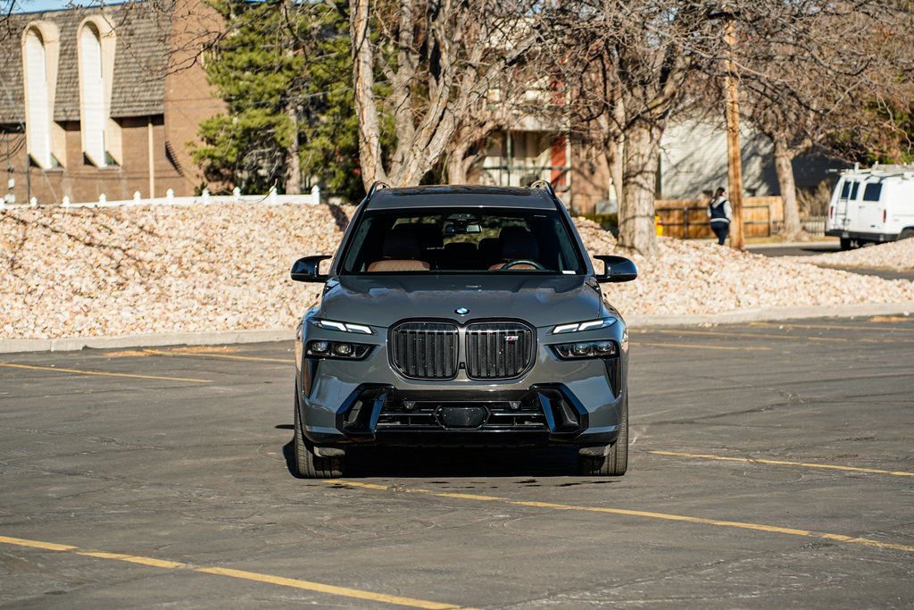 Certified 2025 BMW X7 M60i AWD/4WD image 2