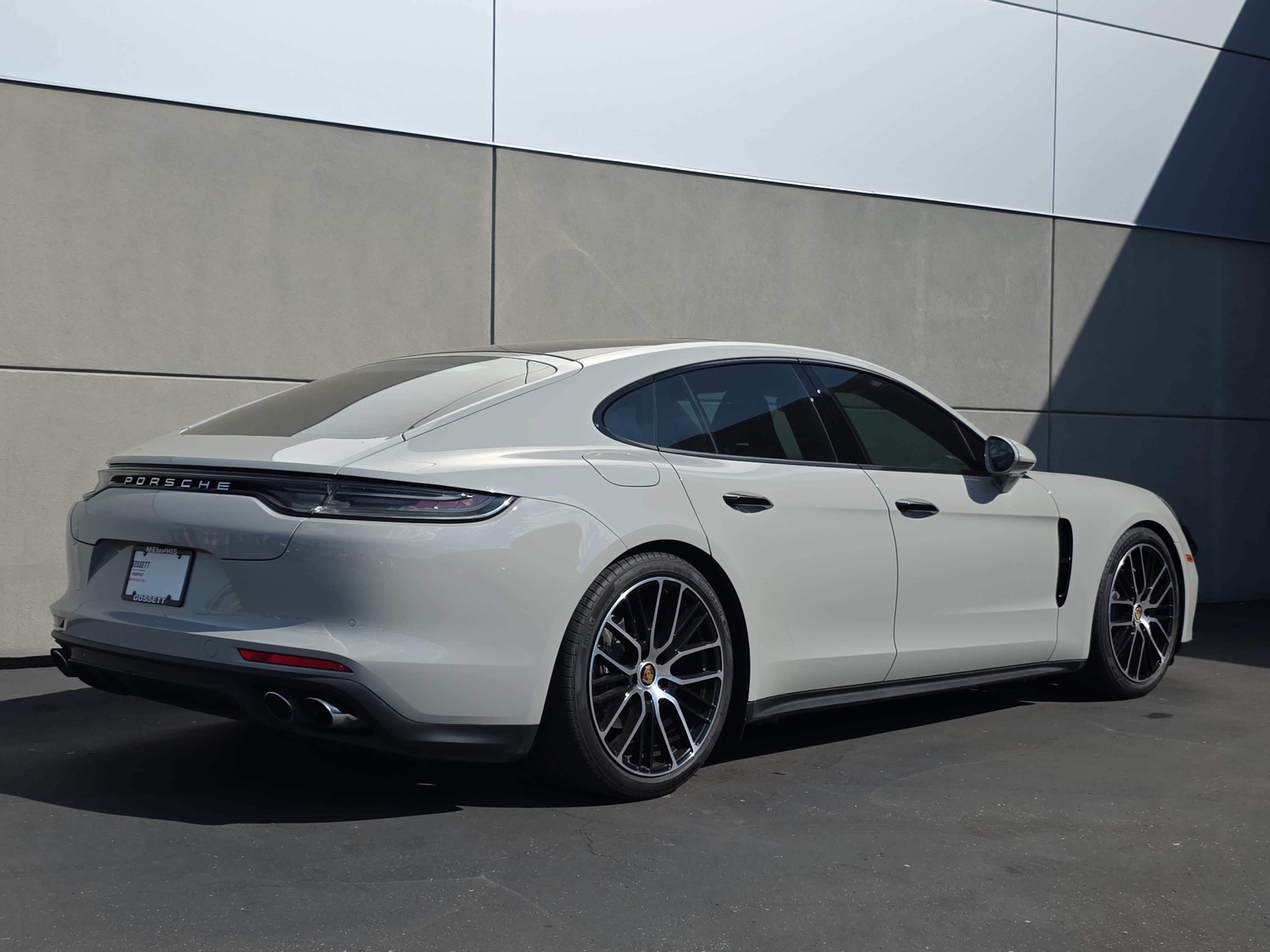 Certified 2023 Porsche Panamera image 7