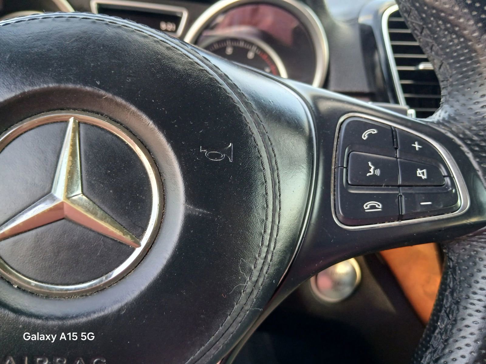 Used 2017 Mercedes-Benz GLS 450 4MATIC w/ Premium Package image 28