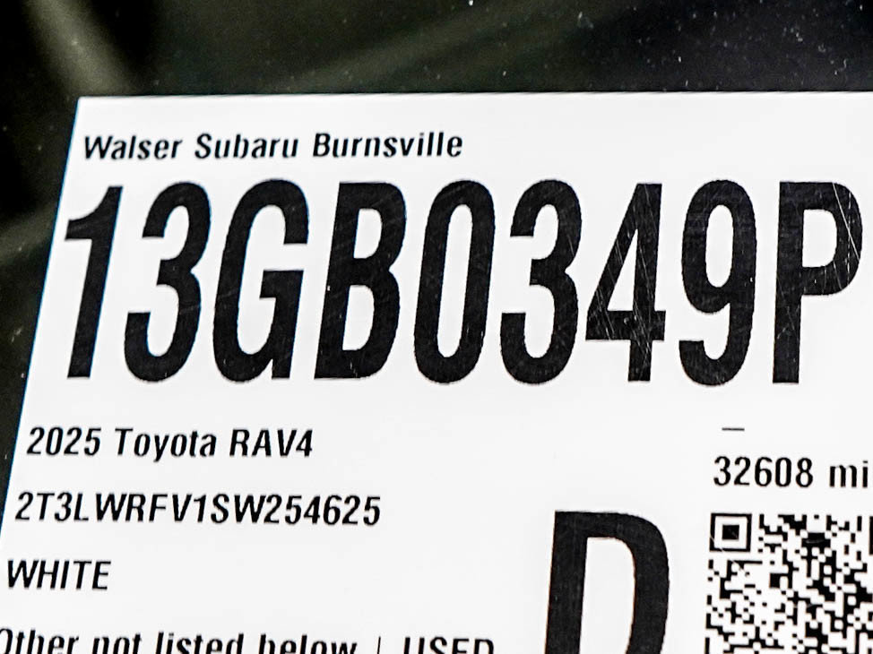 Used 2025 Toyota RAV4 LE AWD/4WD image 29