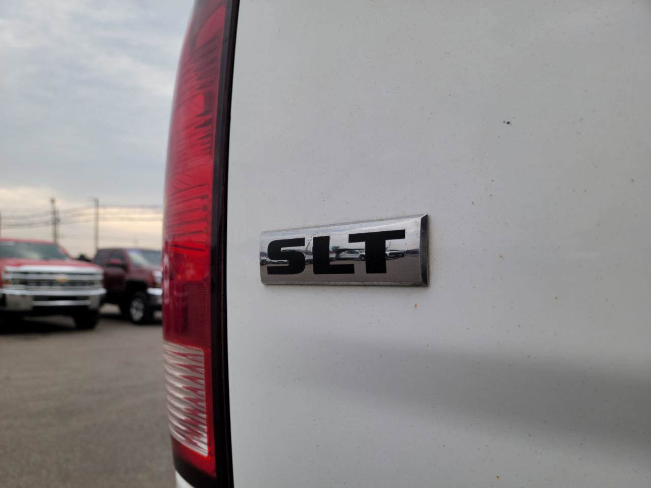 Used 2015 RAM 2500 SLT AWD/4WD image 16