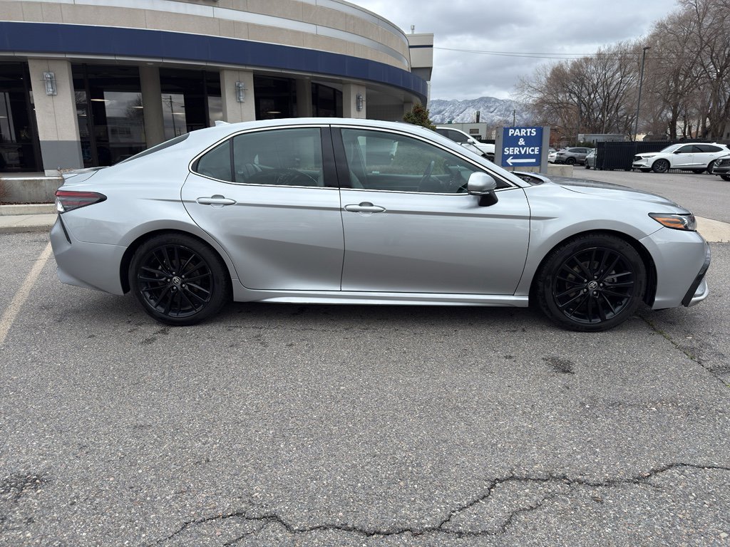 Used 2022 Toyota Camry XSE w/ Navigation Upgrade Package image 8