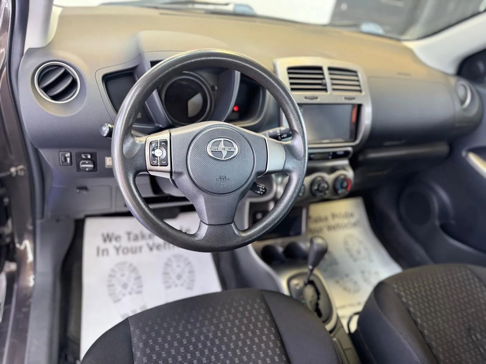 Used 2011 Scion xD Hatchback 4D image 30