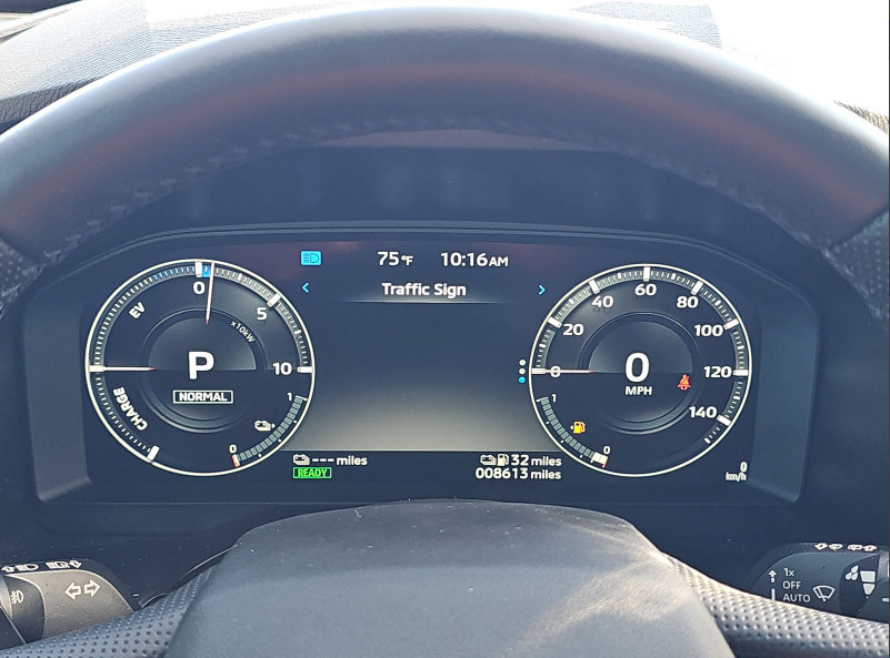Used 2025 Mitsubishi Outlander SEL AWD/4WD image 7