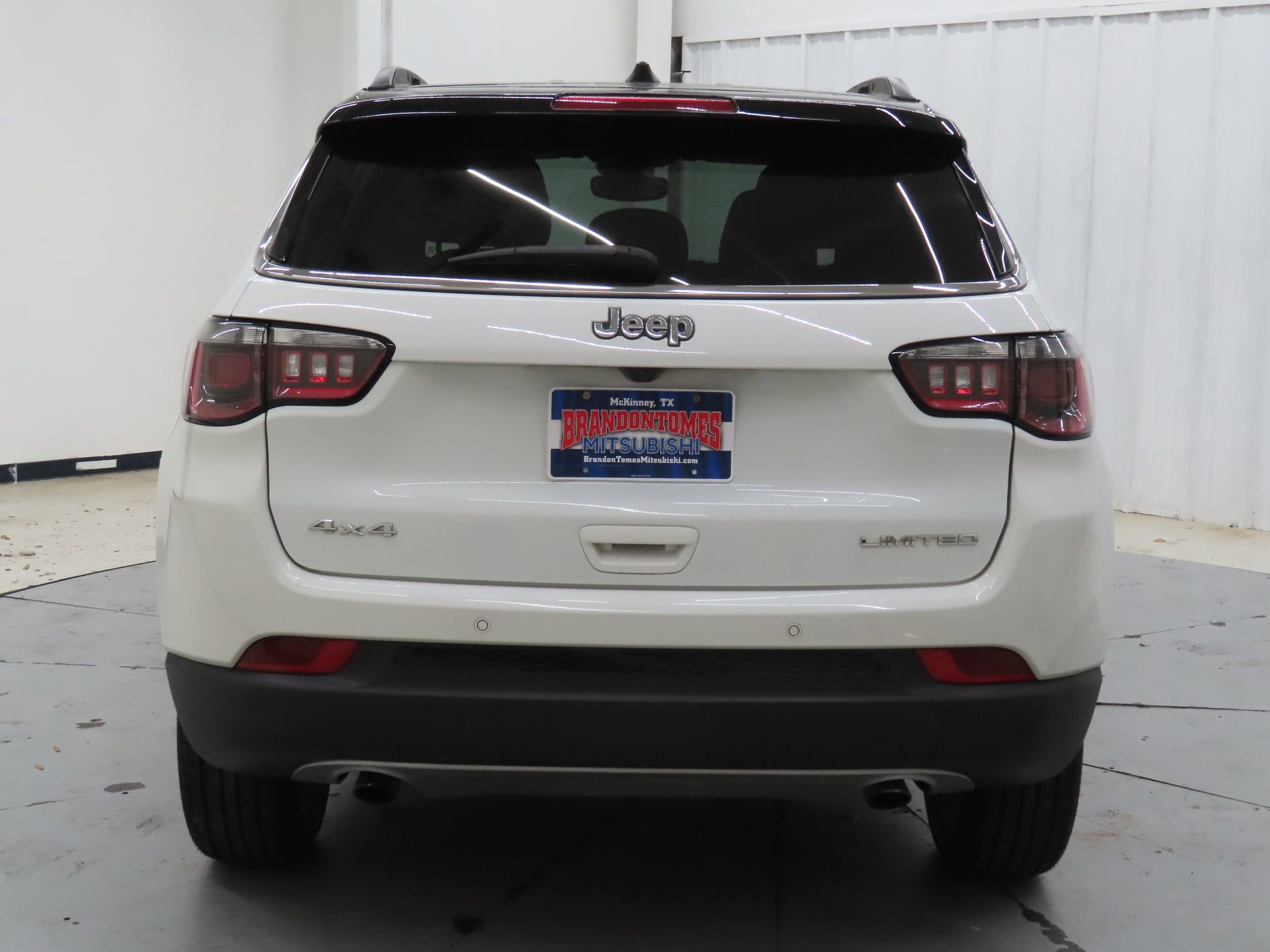 Used 2023 Jeep Compass Limited image 4