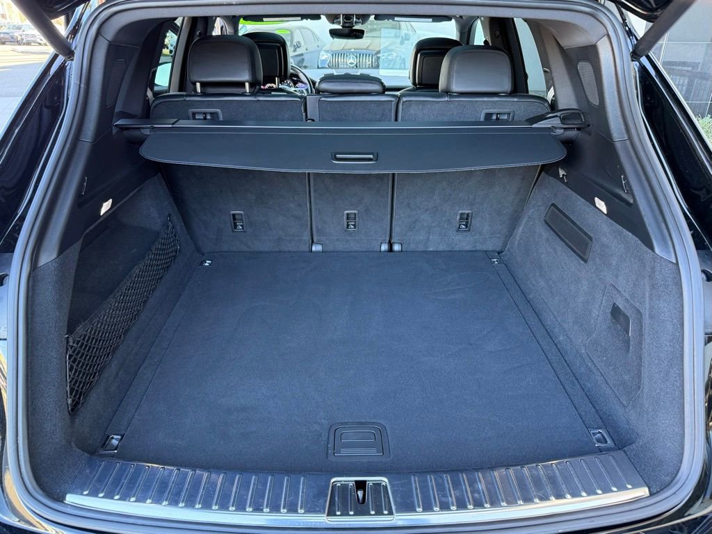 Used 2023 Porsche Cayenne S image 19