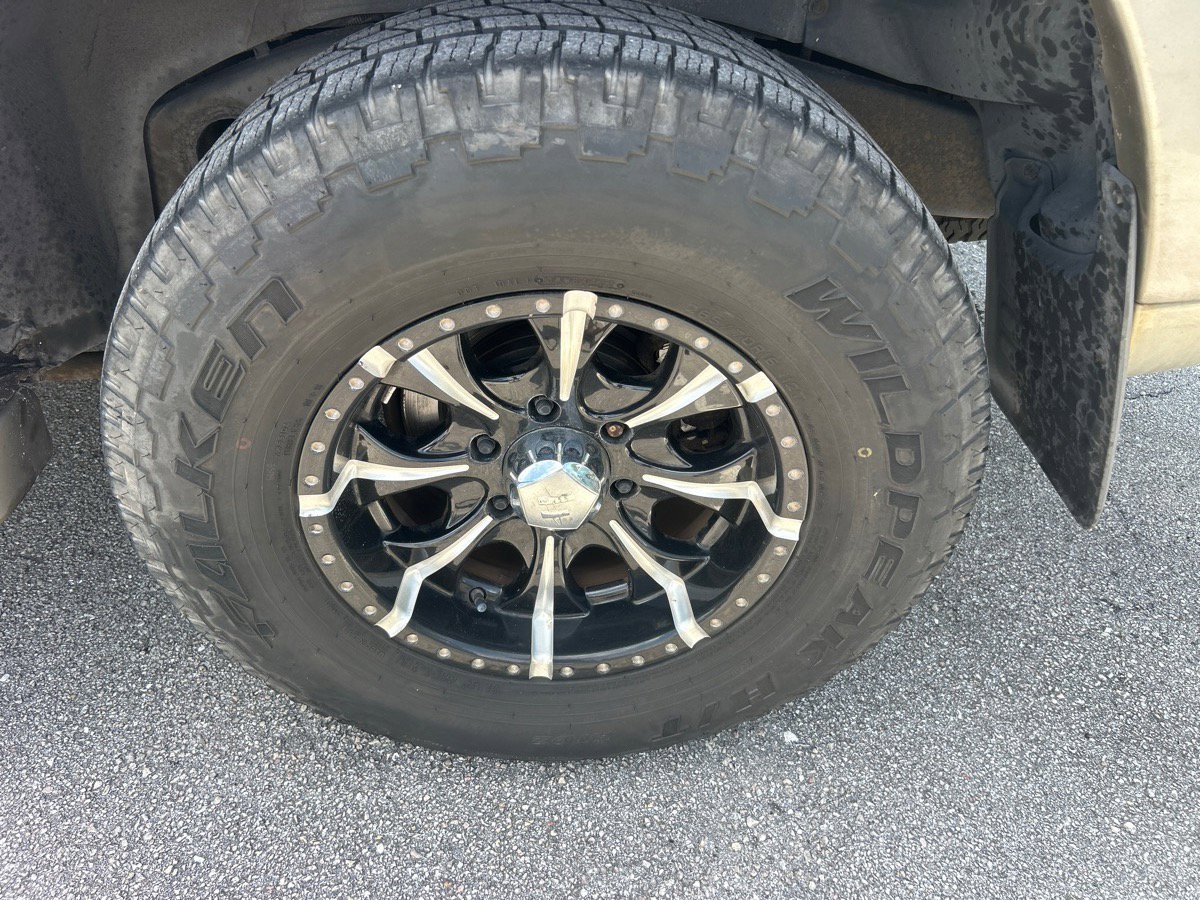 Used 2003 Toyota Sequoia SR5 AWD/4WD image 15