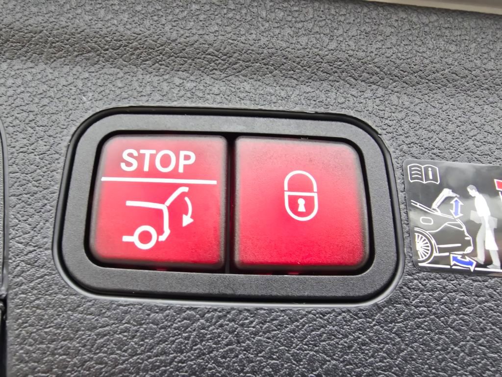 New 2026 Mercedes-Benz GLE 63 AMG S image 19