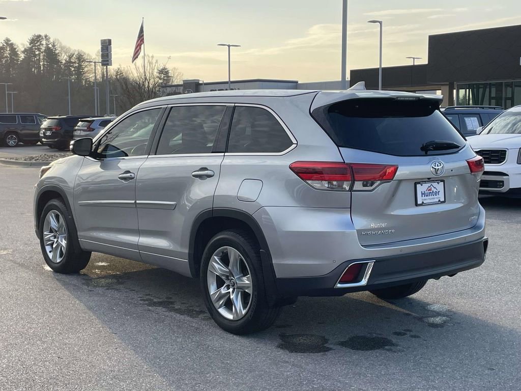 Used 2017 Toyota Highlander Limited image 30