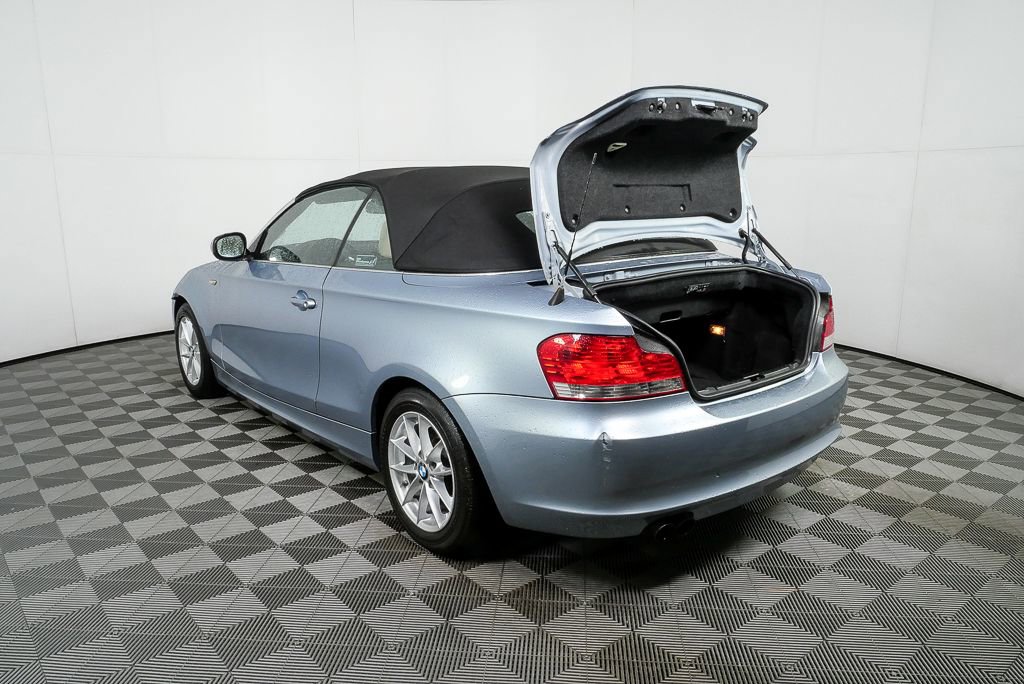 Used 2011 BMW 128i Convertible image 27