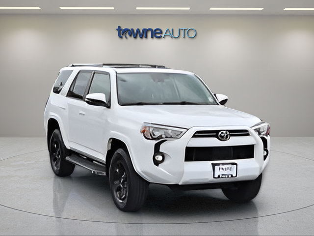Used 2021 Toyota 4Runner SR5 Premium w/ Moonroof Package AWD/4WD image 9