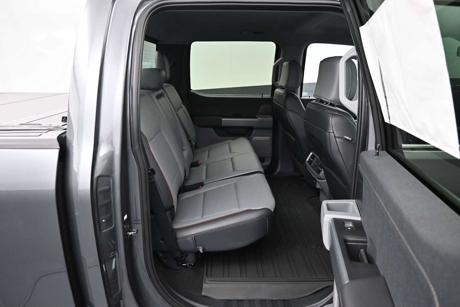 New 2026 Ford F150 Lariat w/ Equipment Group 501A Mid AWD/4WD image 24