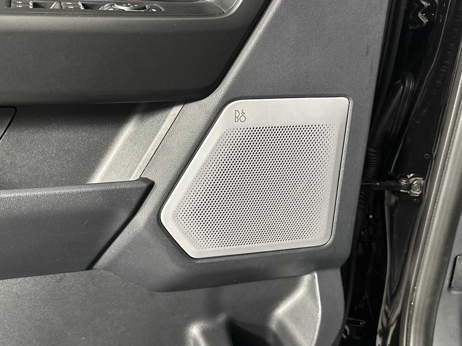 Used 2025 Ford F150 Raptor AWD/4WD image 15