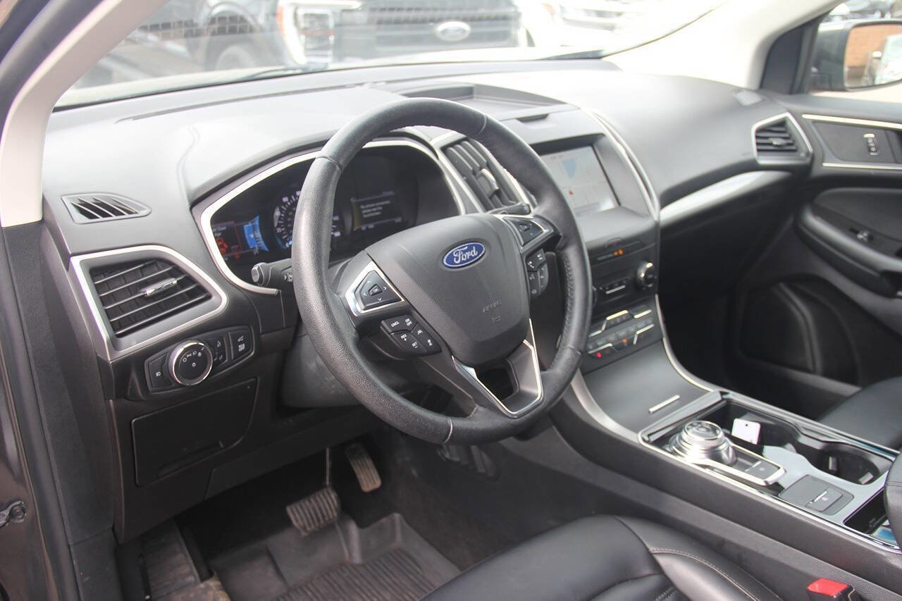 Used 2020 Ford Edge SEL w/ Convenience Package AWD/4WD image 31