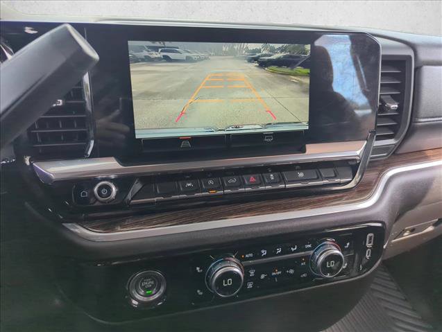 Used 2024 GMC Sierra 1500 Elevation image 12