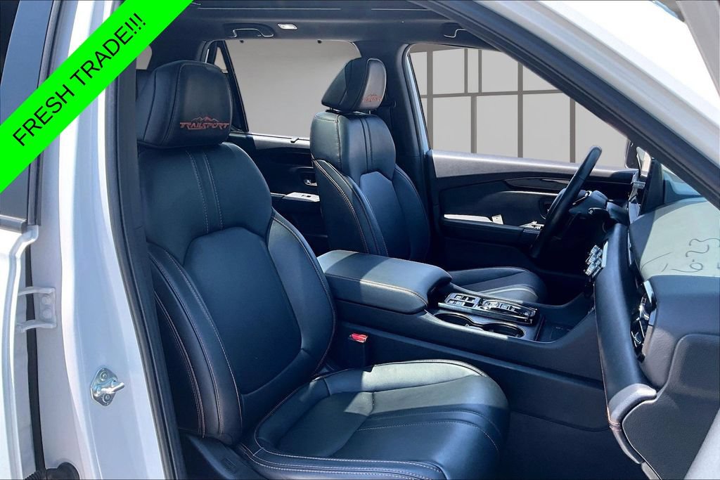 Certified 2024 Honda Pilot TrailSport image 29