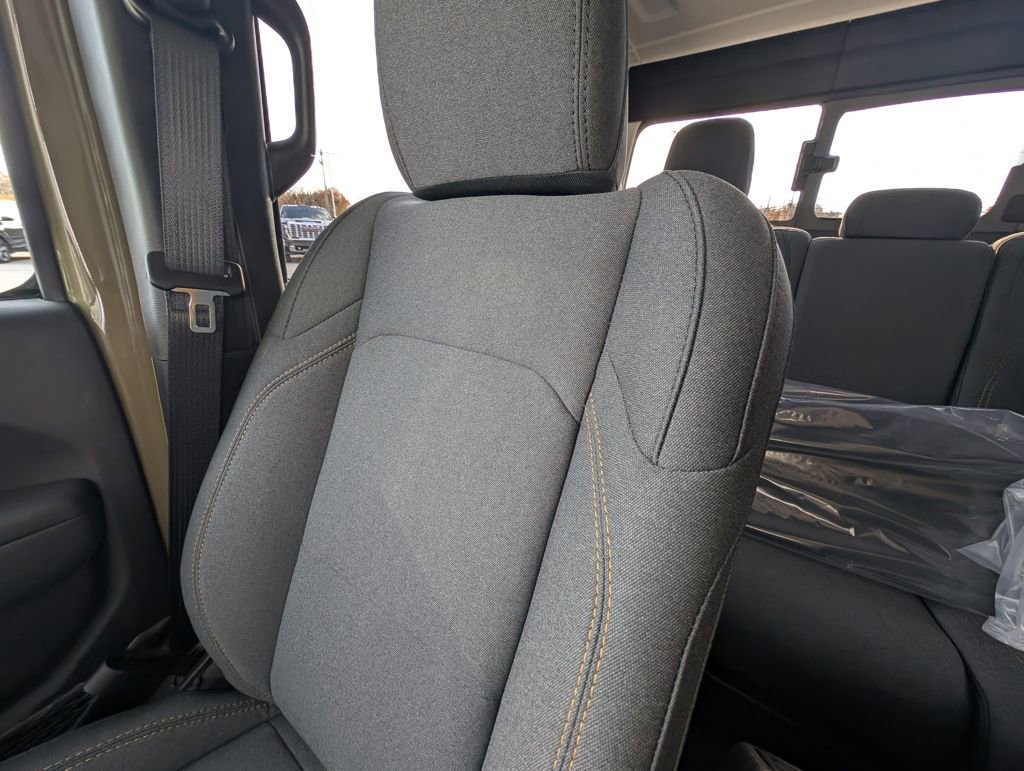 New 2026 Jeep Gladiator Sport AWD/4WD image 14