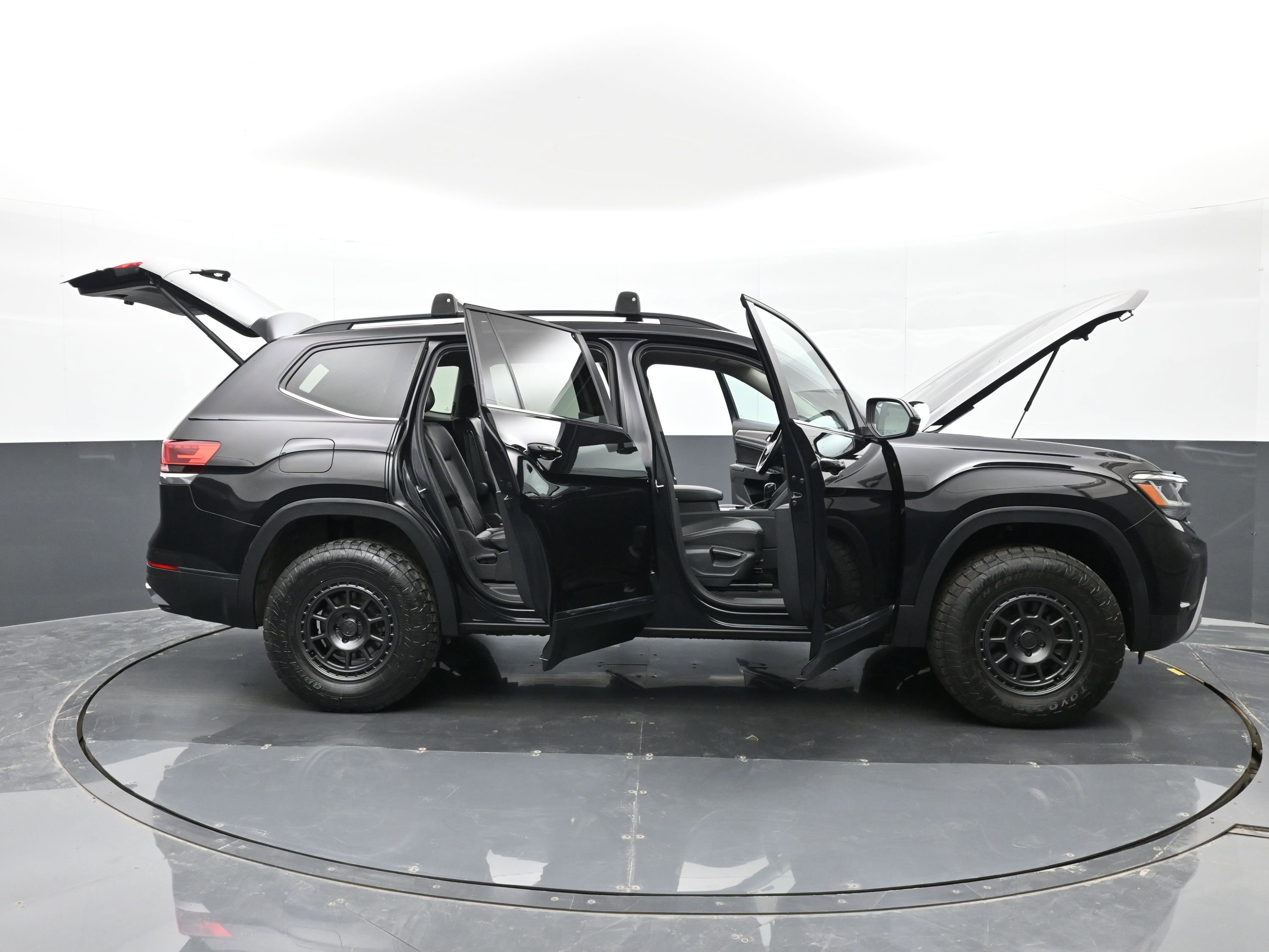 Used 2021 Volkswagen Atlas SE w/ Panoramic Sunroof Package AWD/4WD image 49