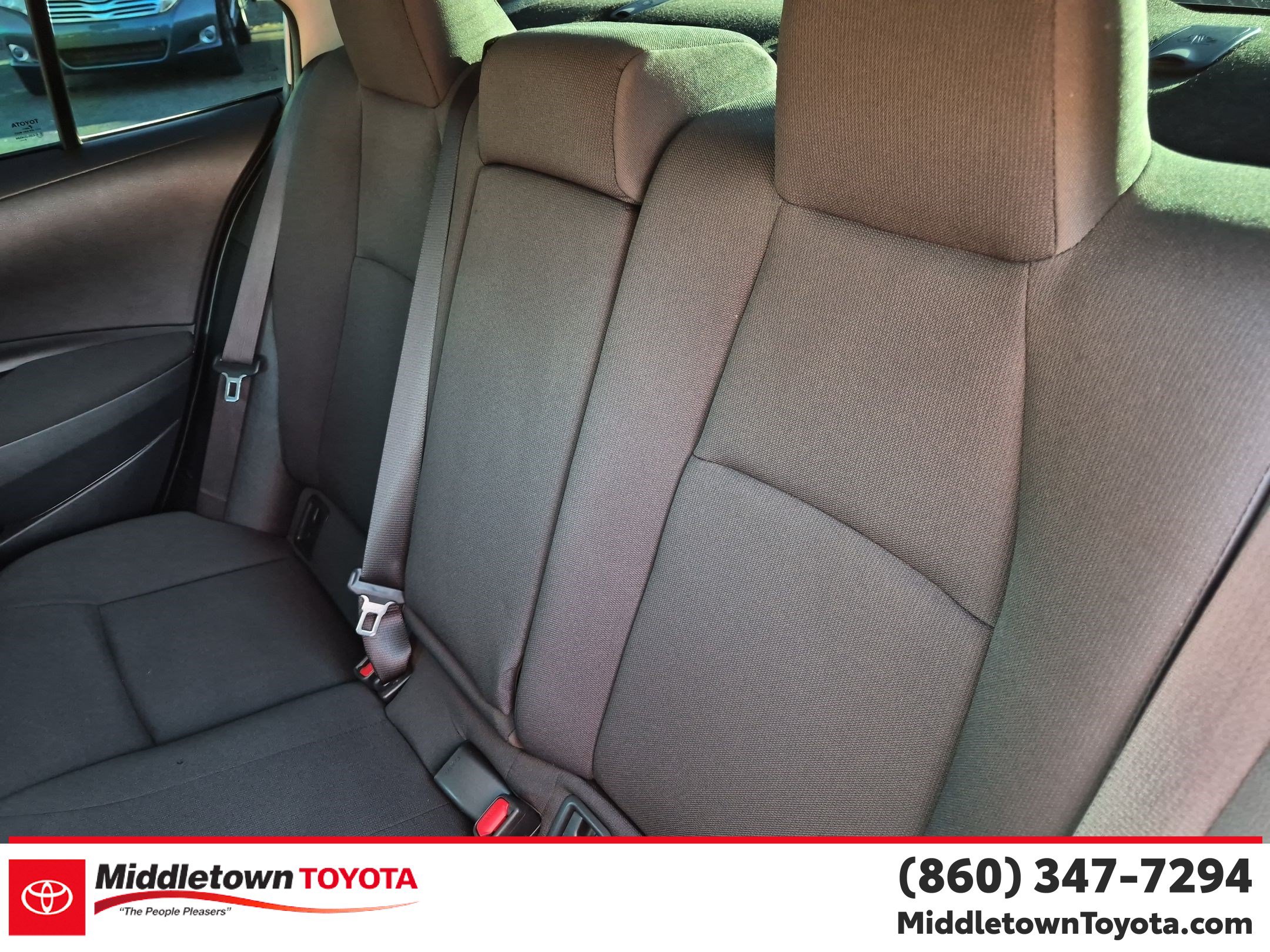 Certified 2025 Toyota Corolla LE FWD image 34