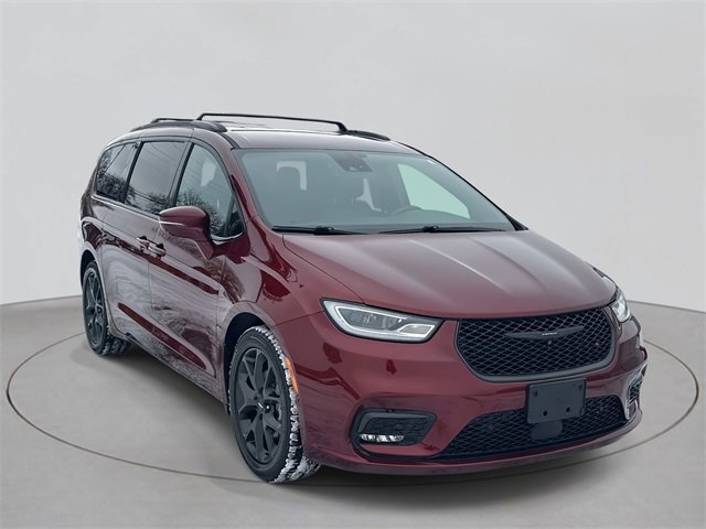 Used 2021 Chrysler Pacifica Touring-L w/ Uconnect Theater Family Group image 3