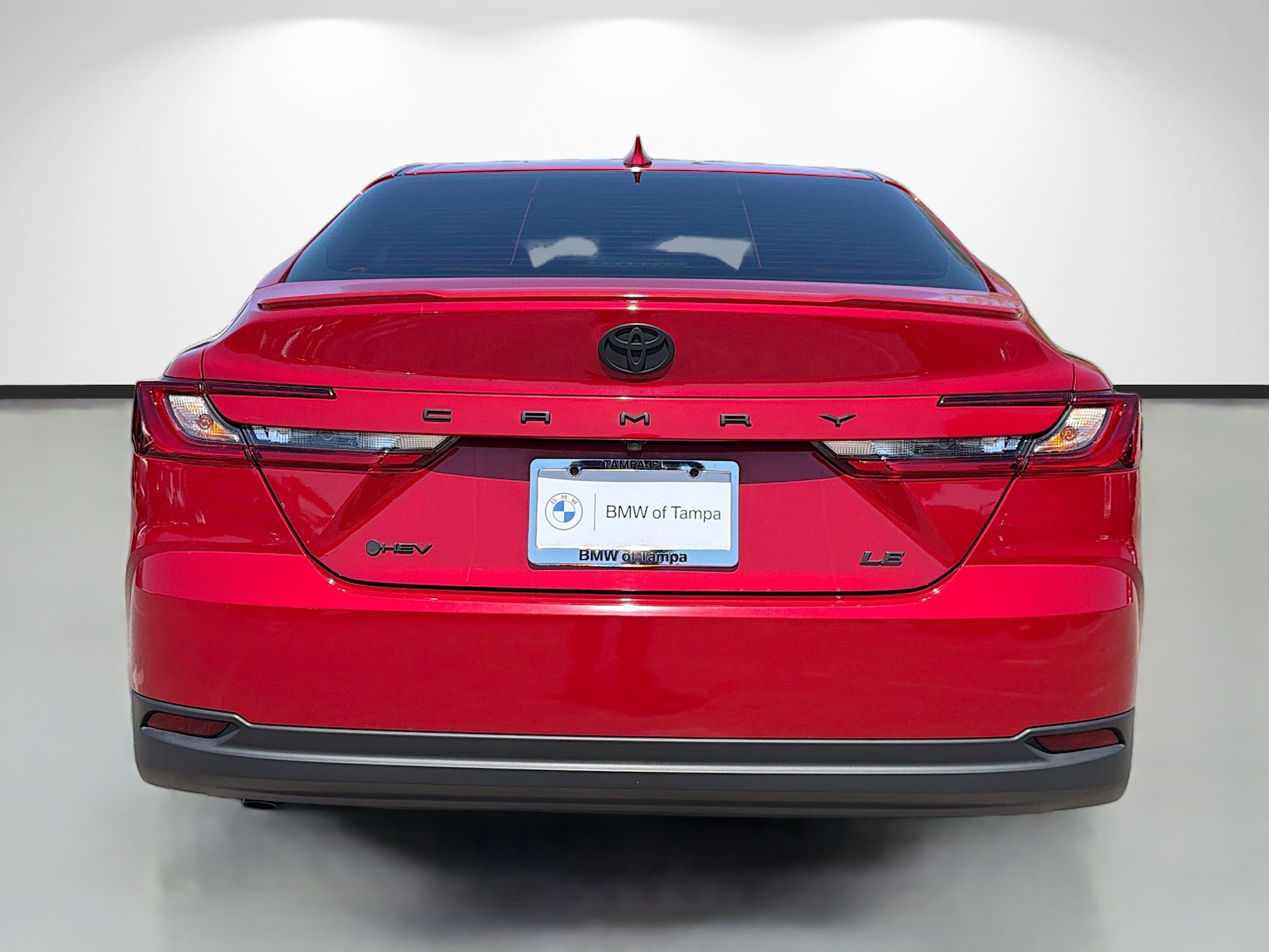 Used 2025 Toyota Camry LE w/ Convenience Package FWD image 4