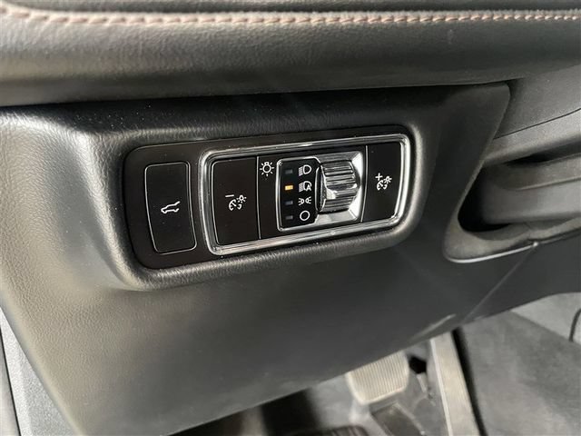 Used 2023 Lincoln Aviator AWD image 13