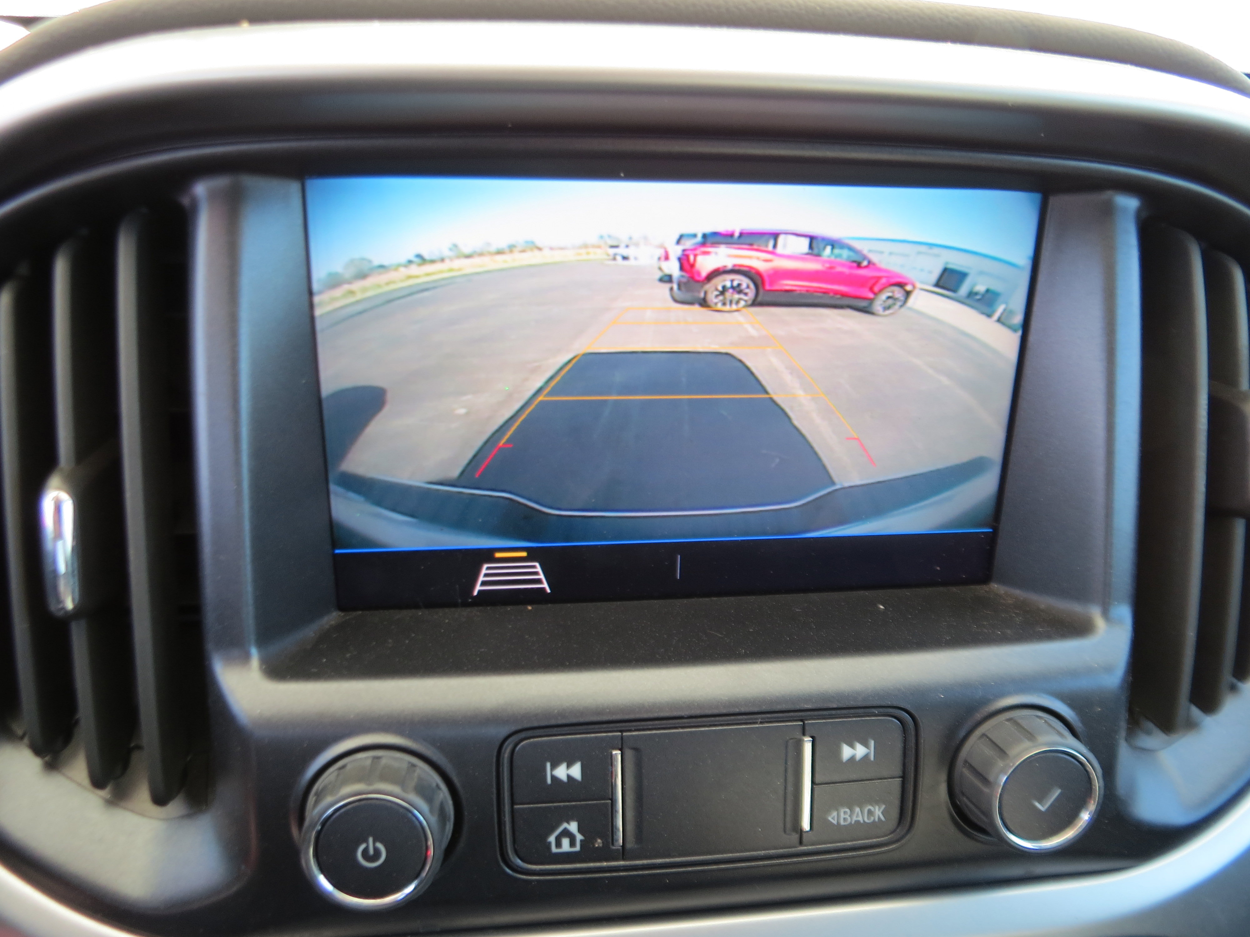 Used 2022 Chevrolet Colorado LT w/ Fleet Safety Package RWD image 21