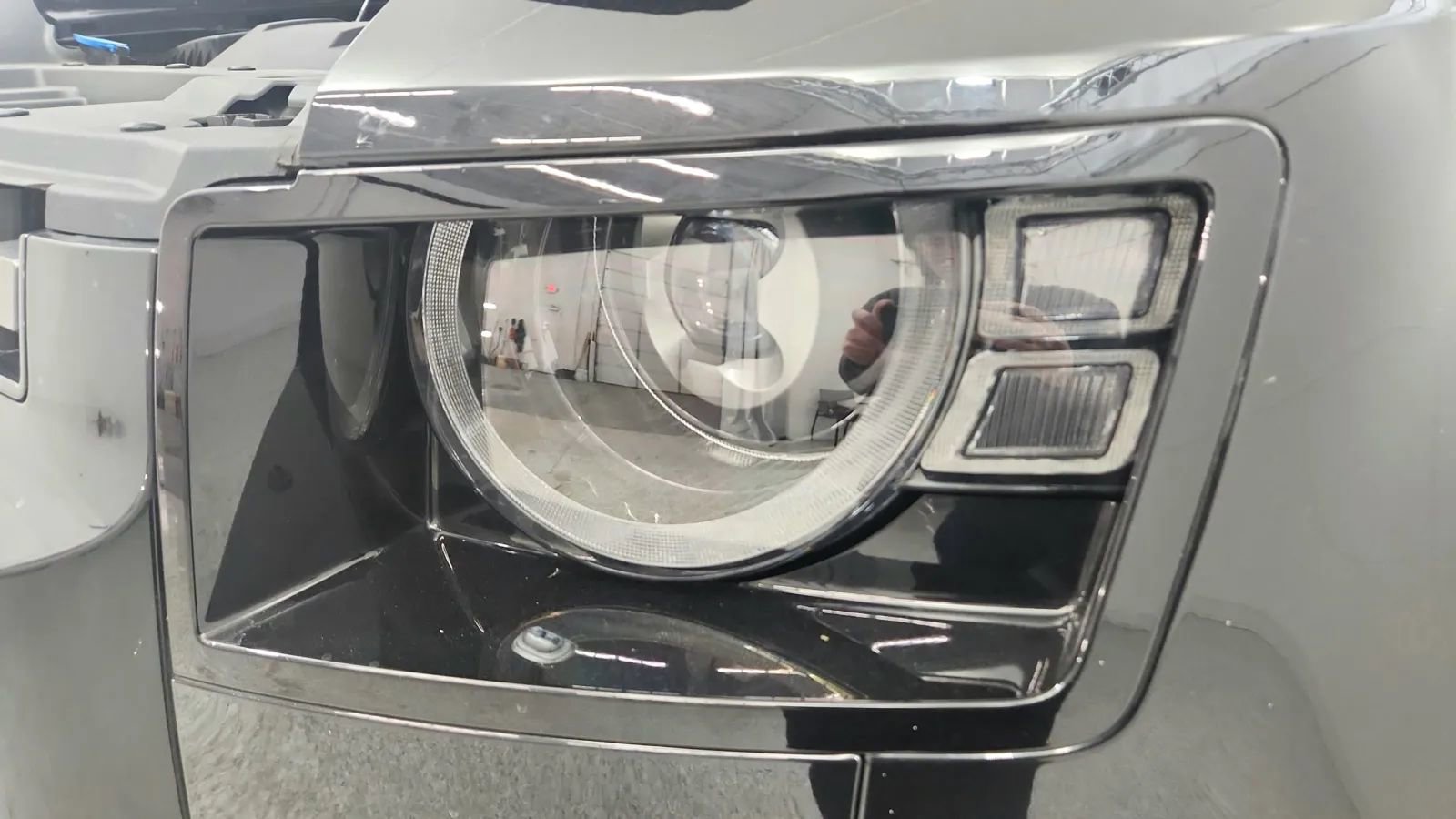 Used 2022 Land Rover Defender 90 V8 image 14