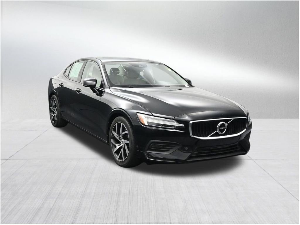 Used 2019 Volvo S60 T5 Momentum w/ Premium Package FWD image 7