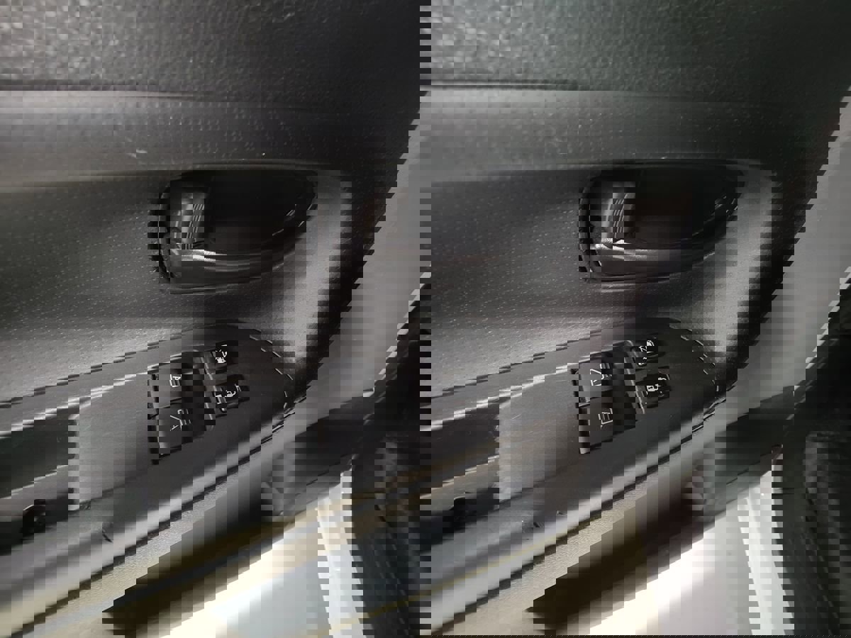 Used 2021 Nissan NV200 S image 20