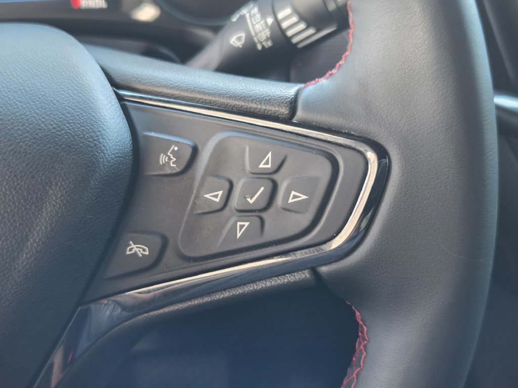 Used 2024 Chevrolet Equinox RS FWD image 29
