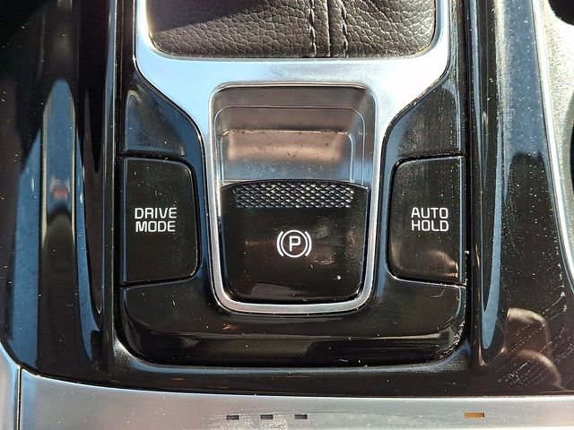 Used 2024 Kia Carnival EX image 25