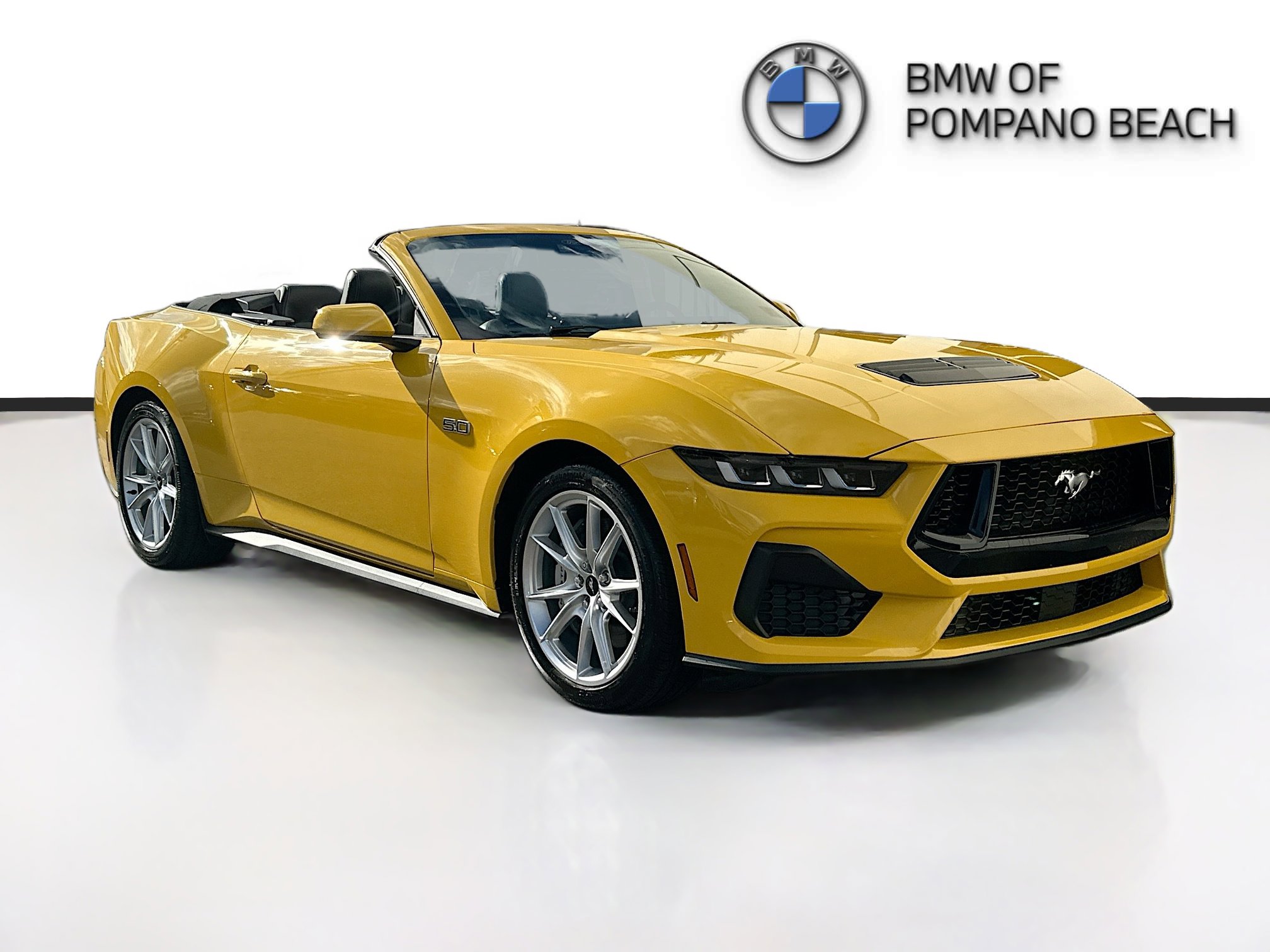 Used 2024 Ford Mustang GT Premium RWD image 1