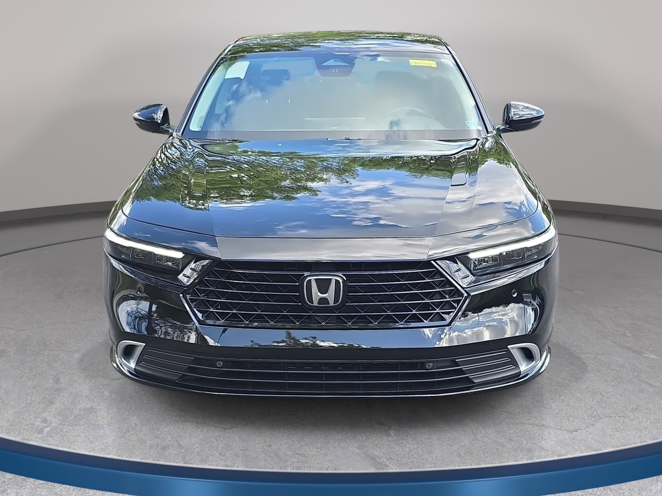 Used 2024 Honda Accord Touring video 2