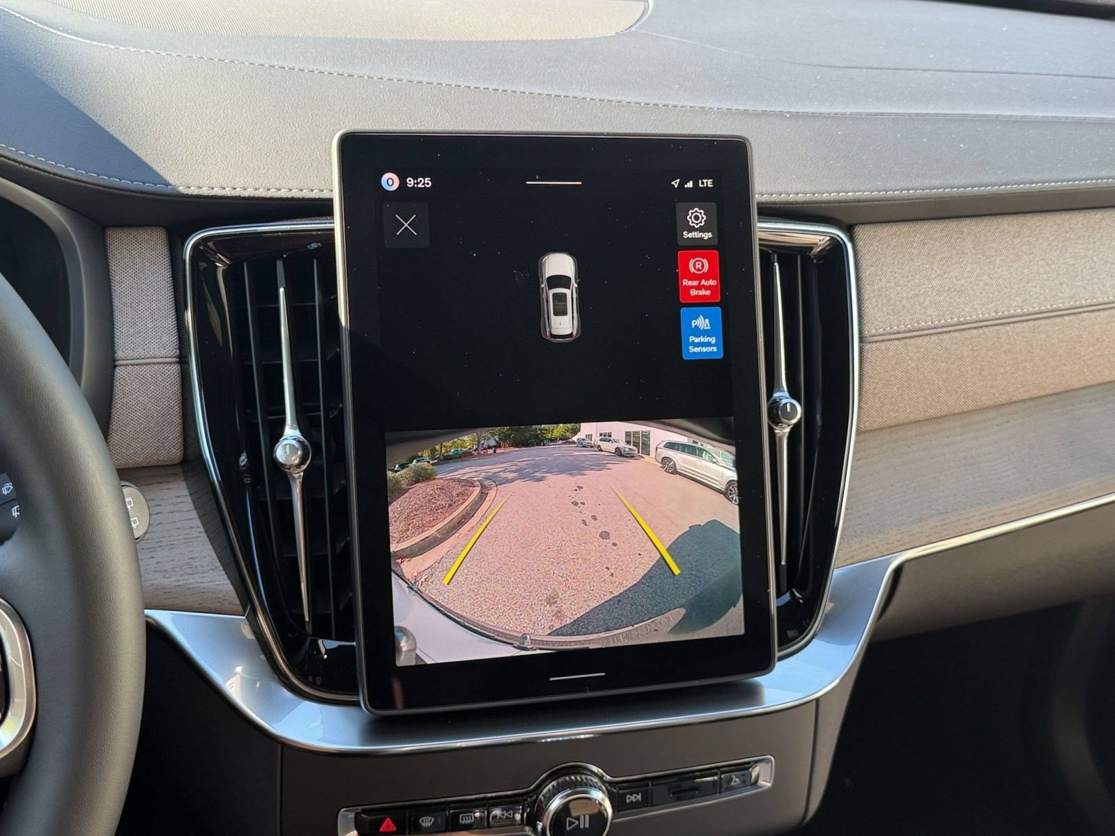 New 2027 Volvo XC60 B5 Core AWD/4WD image 20