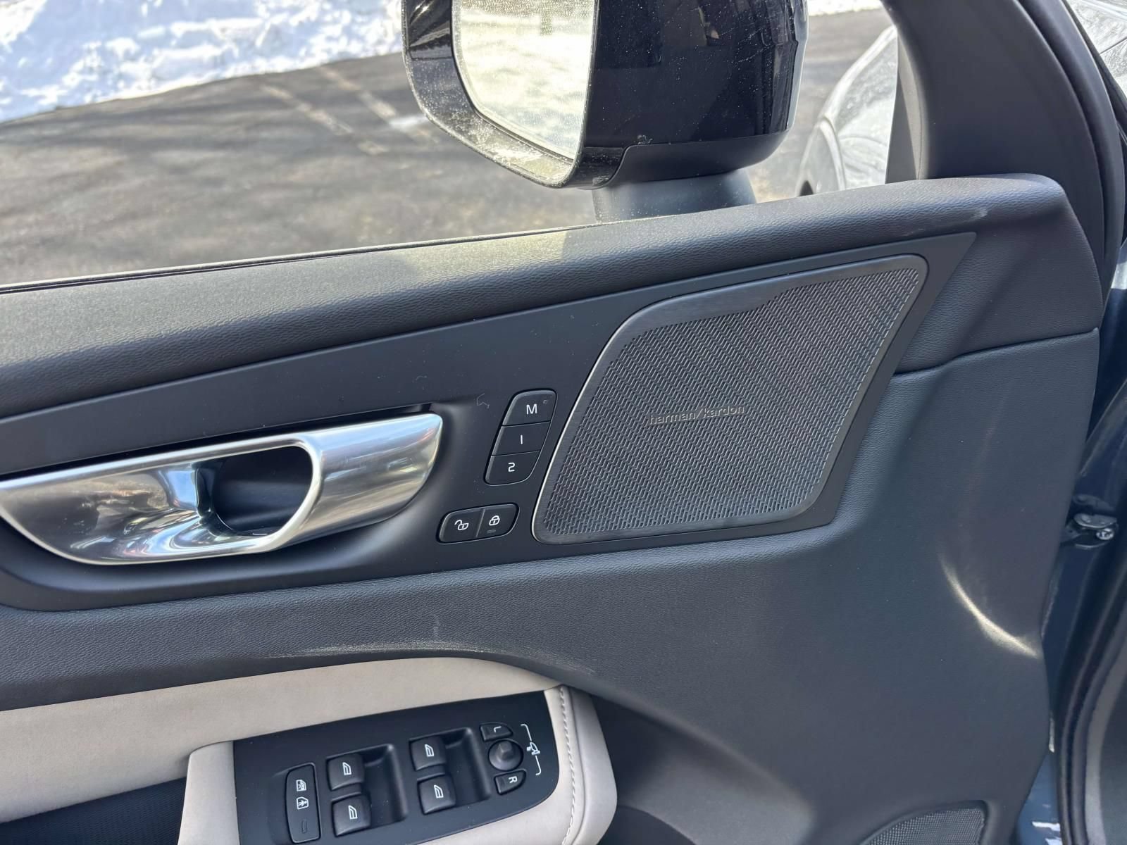 New 2026 Volvo XC60 B5 Plus w/ Protection Package Premier AWD/4WD image 12