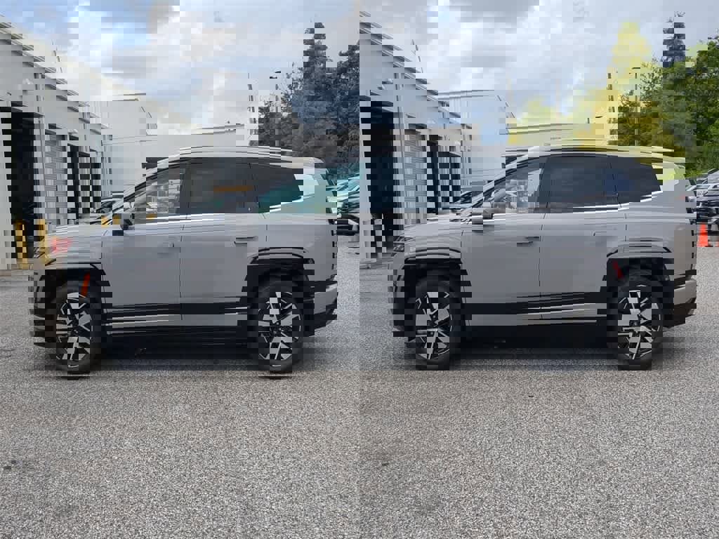 New 2026 Hyundai Ioniq 9 SEL image 3