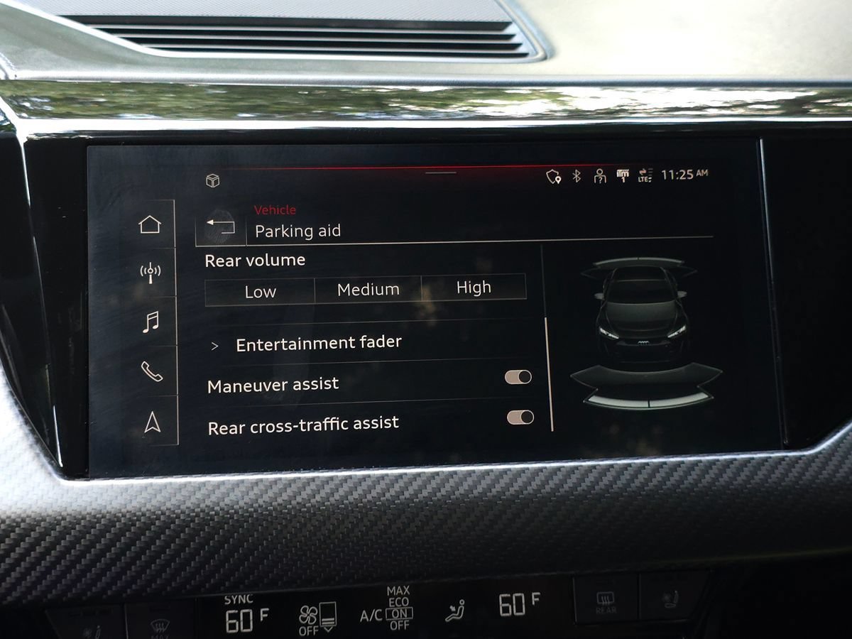 Used 2022 Audi RS e-tron GT w/ Carbon Performance Package AWD/4WD image 48