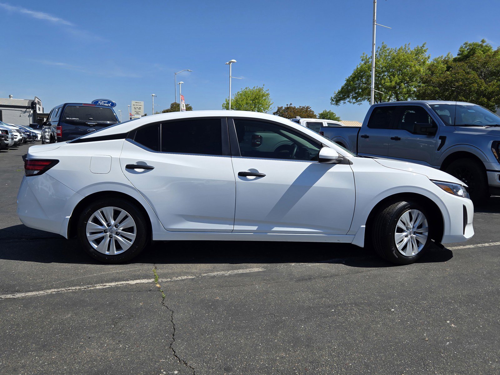 Used 2024 Nissan Sentra S image 4