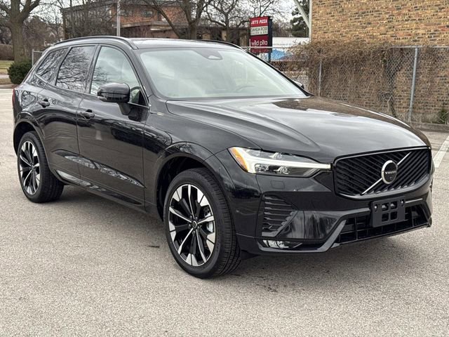 Used 2026 Volvo XC60 B5 Plus w/ Climate Package image 3