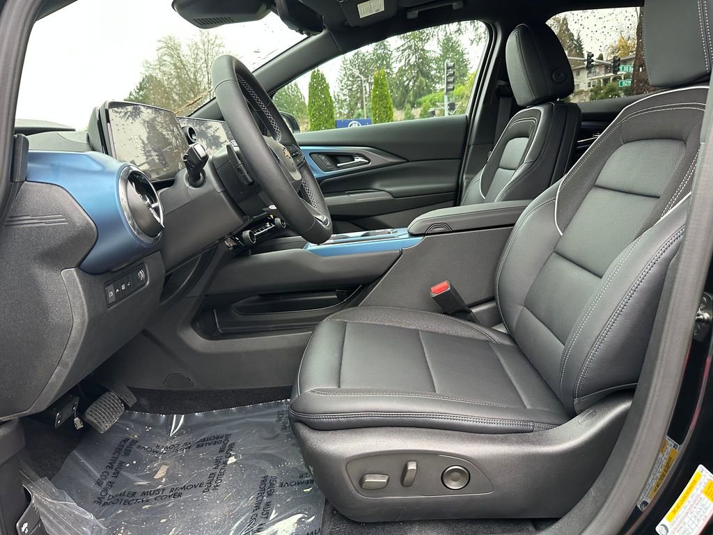 New 2026 Chevrolet Equinox EV LT image 19