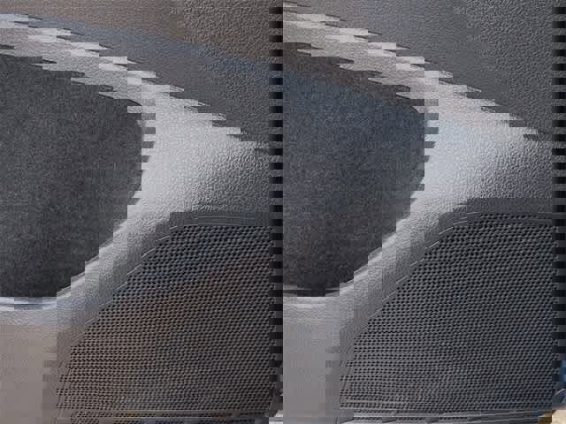 Used 2021 Volkswagen Golf 4-Door image 32