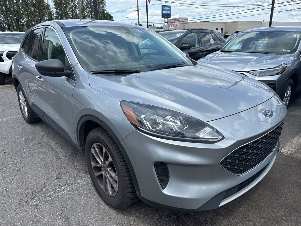 Used 2022 Ford Escape SE w/ Convenience Package AWD/4WD image 4