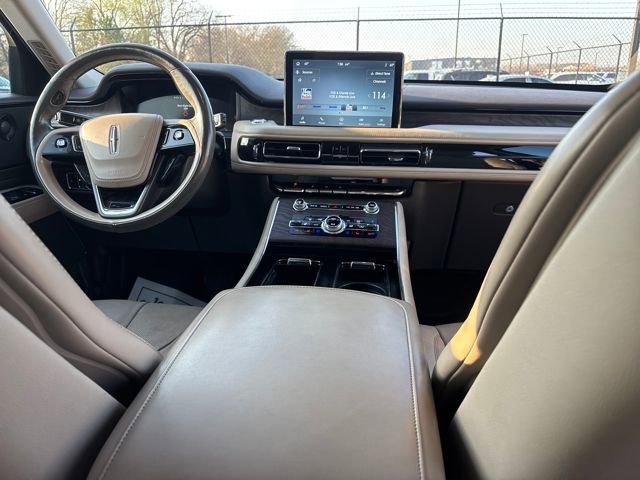 Certified 2020 Lincoln Aviator Reserve w/ Elements Package Plus AWD/4WD image 10