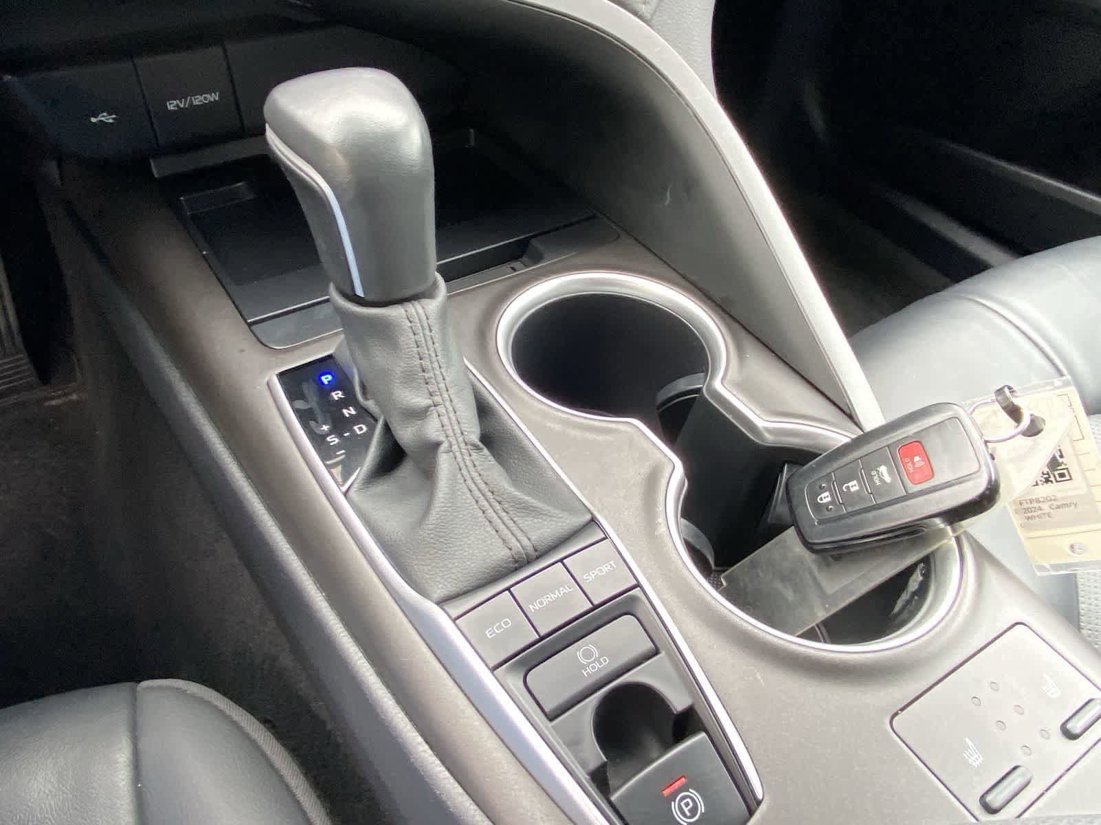 Used 2024 Toyota Camry XLE w/ Navigation Package AWD/4WD image 50