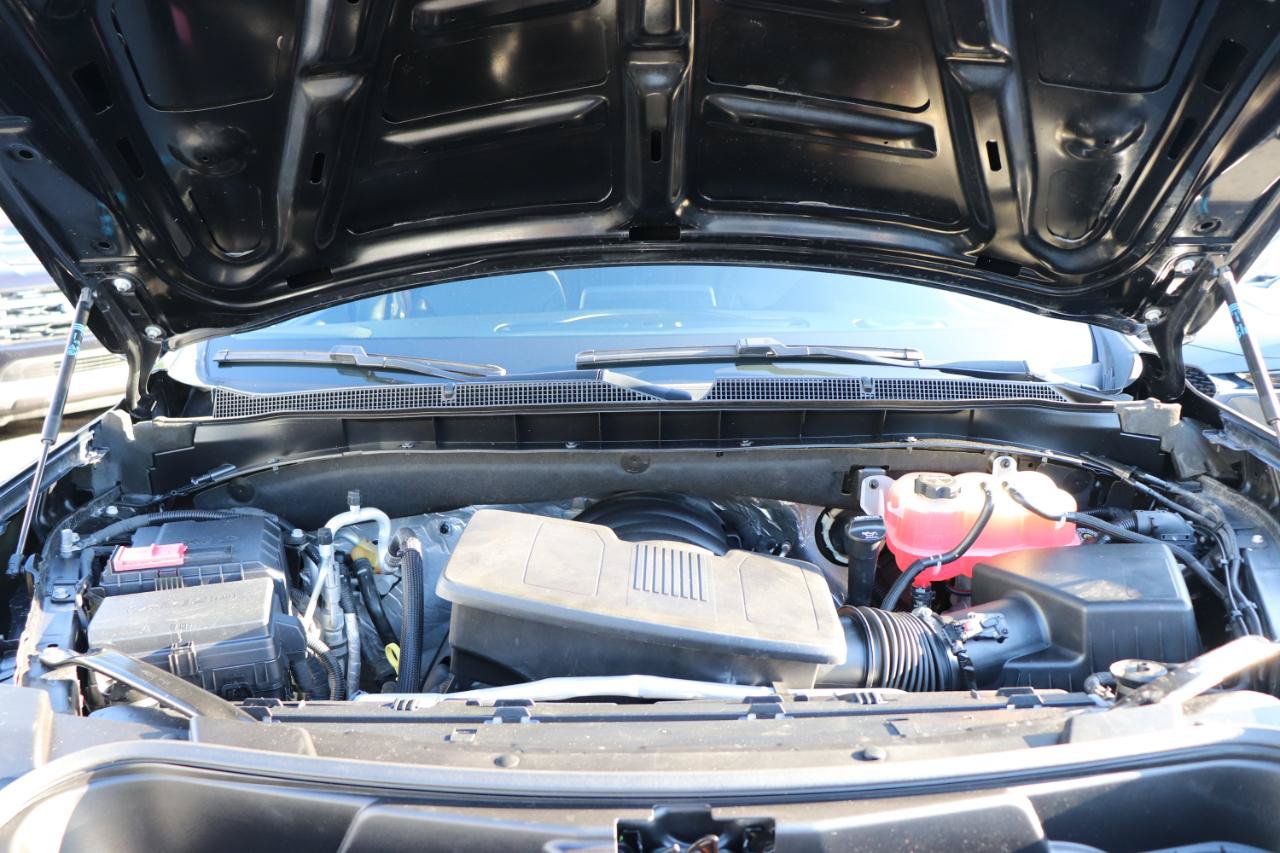 Used 2023 Chevrolet Suburban LT AWD/4WD image 50