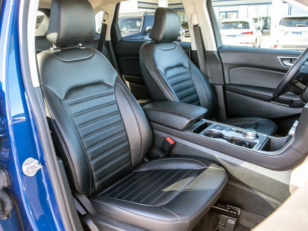 Used 2023 Ford Edge SEL image 37