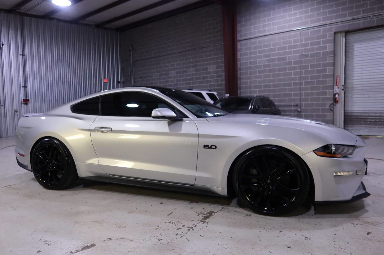 Used 2019 Ford Mustang GT Premium RWD image 7